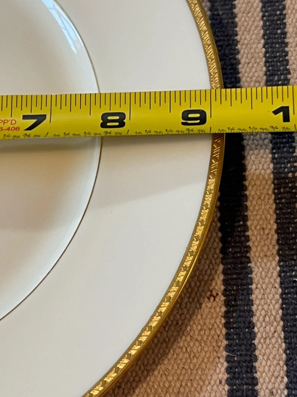 4 Black Knight Trianon Luncheon Salad Plates 9 1/4” Gold Encrusted Bavaria